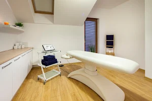 Solange Beauty & Spa - Salon Kosmetyczny image