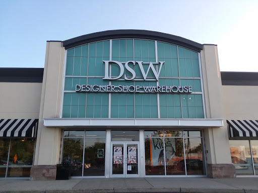 Shoe Store «DSW Designer Shoe Warehouse», reviews and photos, 530 W Mt Pleasant Ave, Livingston, NJ 07039, USA