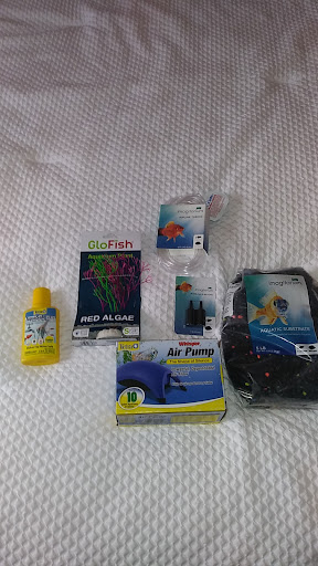 Pet Supply Store «Petco Animal Supplies», reviews and photos, 2005 W 8 Mile Rd, Detroit, MI 48203, USA