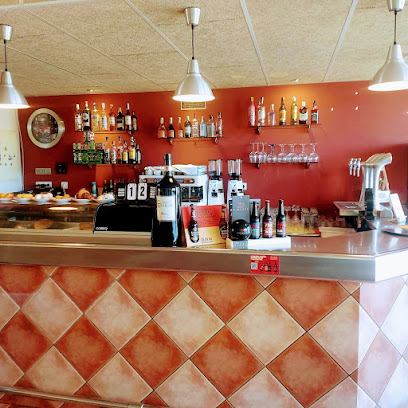 Bar L,Omelette - Carrer Francesc Macià, 24, Local 1, 08389 Palafolls, Barcelona, Spain
