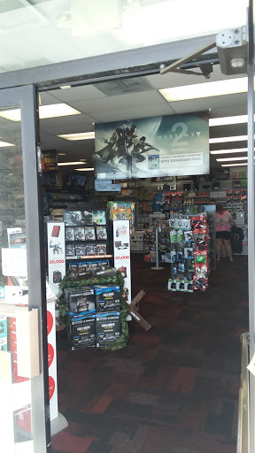 Video Game Store «GameStop», reviews and photos, 1752 Lincoln Way E STE 2, Chambersburg, PA 17202, USA