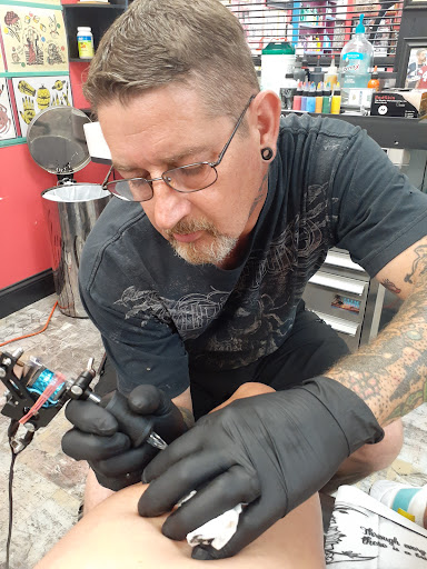 Tattoo Shop «Mainstream Body Art», reviews and photos, 500 S Kentucky Ave, Madisonville, KY 42431, USA