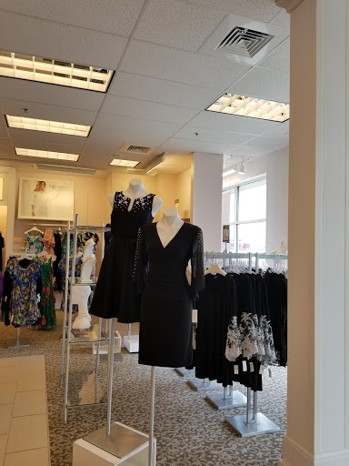 Shopping Mall «Shops at CenterPoint», reviews and photos, 3665 28th St SE, Grand Rapids, MI 49512, USA