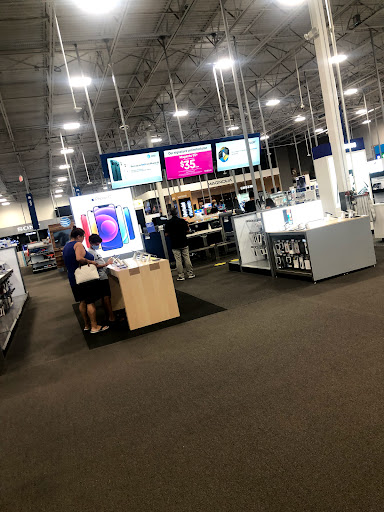 Electronics Store «Best Buy», reviews and photos, 230 Independence Way, Danvers, MA 01923, USA