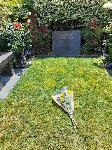 Funeral Home «Pierce Brothers Westwood Village Memorial Park and Mortuary», reviews and photos, 1218 Glendon Ave, Los Angeles, CA 90024, USA