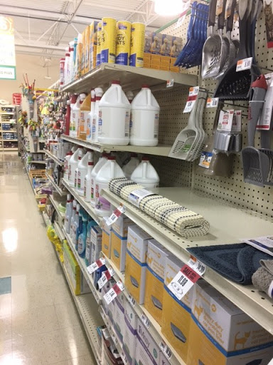 Pet Supply Store «Pet Supplies Plus», reviews and photos, 64920 Van Dyke, Washington, MI 48095, USA