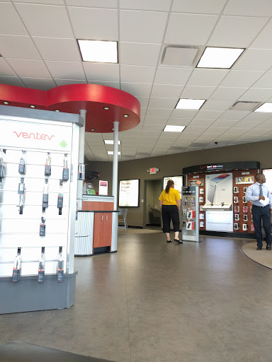 Cell Phone Store «Verizon Authorized Retailer – Cellular Sales», reviews and photos, 3971 Veterans Memorial Pkwy #840, St Peters, MO 63376, USA