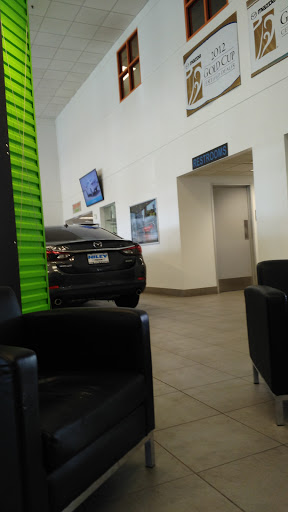 Mazda Dealer «Hiley Mazda of Arlington», reviews and photos, 1400 Tech Centre Pkwy, Arlington, TX 76014, USA