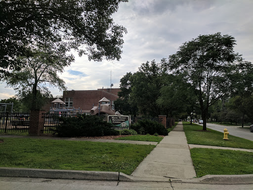 Recreation Center «Main Street Recreation Center», reviews and photos, 501 Hill Ave, Glen Ellyn, IL 60137, USA