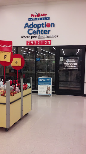 Pet Supply Store «PetSmart», reviews and photos, 715 S 72nd St, Omaha, NE 68114, USA
