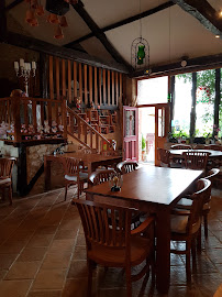 Atmosphère du Restaurant Le Saint Cochon à Beaumontois-en-Périgord - n°2