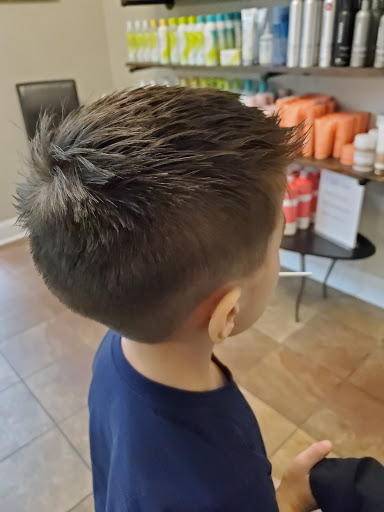 Hair Salon «Divine Salon», reviews and photos, 525 Diffley Rd, Eagan, MN 55123, USA