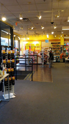 Payless ShoeSource, 1022 Springfield Ave, Irvington, NJ 07111, USA, 