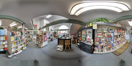 Book Store «Riverwalk Books», reviews and photos, 116 E Woodin Ave, Chelan, WA 98816, USA