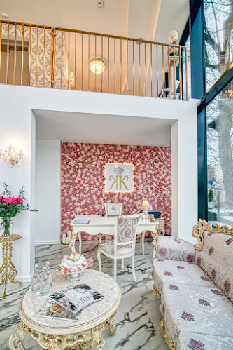 Salon Piękności WERSAL - Paznokcie, brwi, rzęsy, makijaż, szkolenia - USŁUGI PREMIUM - Salon piękności