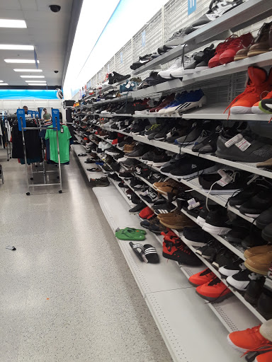 Clothing Store «Ross Dress for Less», reviews and photos, 1180 Stafford Market Pl, Stafford, VA 22556, USA