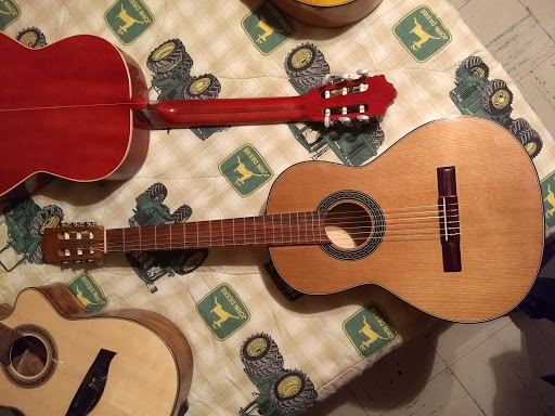 Guitarras Raúl Ramírez