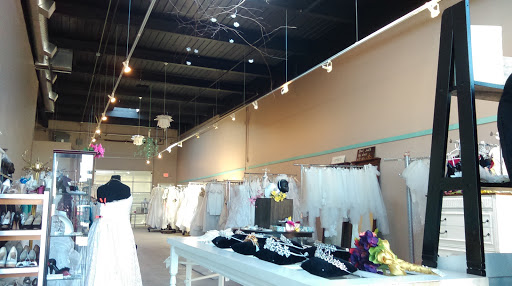 Bridal Shop «The Shabby Chic Bride consignment shop», reviews and photos, 2195 Hyacinth St NE #191, Salem, OR 97301, USA
