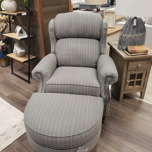 Furniture Store «Brown Squirrel Furniture», reviews and photos, 9901 Sherrill Blvd, Knoxville, TN 37932, USA