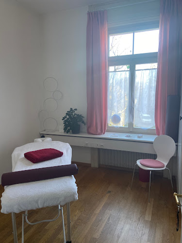 Rezensionen über Massage und Fusspflegepraxis Wellnessoase in Bern - Spa