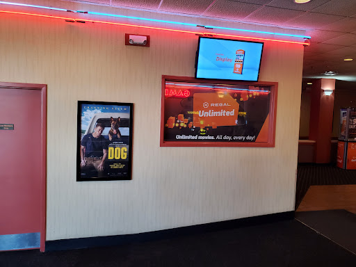 Movie Theater «Regal Cinemas Citrus Cinemas 6», reviews and photos, 2635 E Gulf to Lake Hwy, Inverness, FL 34450, USA