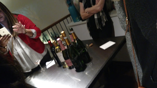 Bar «Wine on High Bar & Retail», reviews and photos, 789 N High St, Columbus, OH 43215, USA