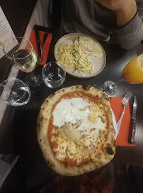 Pizza du Restaurant La Mezza Luna à Clamart - n°8