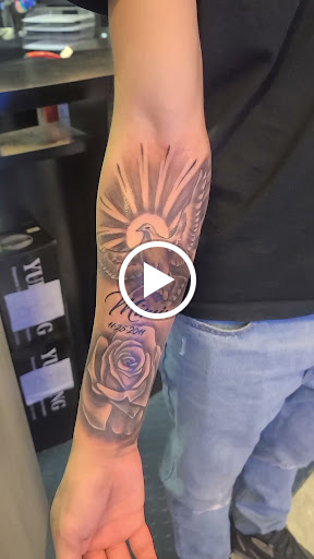 Tattoo Shop «Tattoo Addiction», reviews and photos, 2620 E Washington Ave, Madison, WI 53704, USA