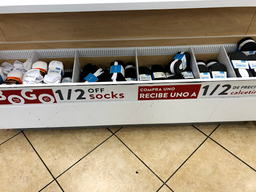 Shoe Store «Famous Footwear», reviews and photos, 40-24 College Point Blvd, Flushing, NY 11354, USA