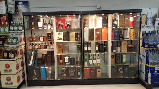 Liquor Store «Yankee Spirits», reviews and photos, 376 Main St, Sturbridge, MA 01566, USA