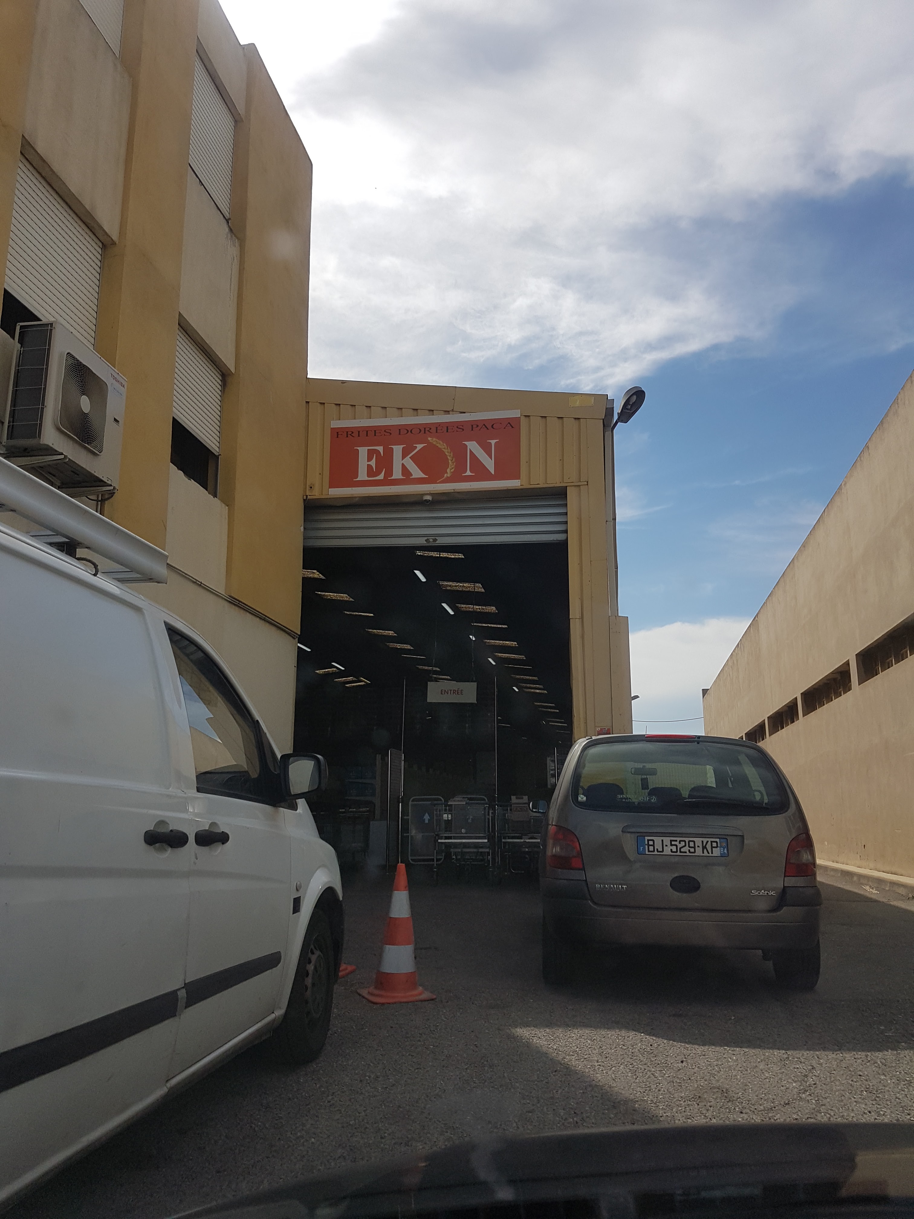 Photo n° 3 de l'avis de Zazou.1 fait le 06/01/2018 à 06:19