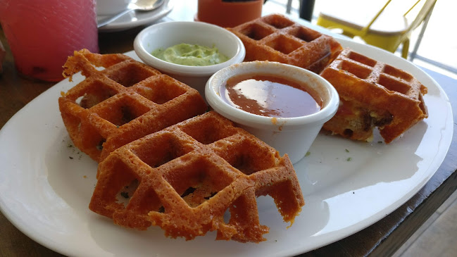 Daniel's Bakery & Cafe