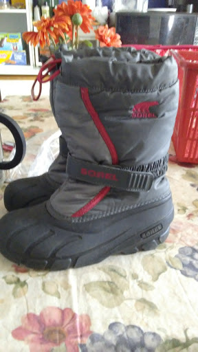 Thrift Store «Leeward Light Thrift Store», reviews and photos, 126 Bridge Rd, Salisbury, MA 01952, USA