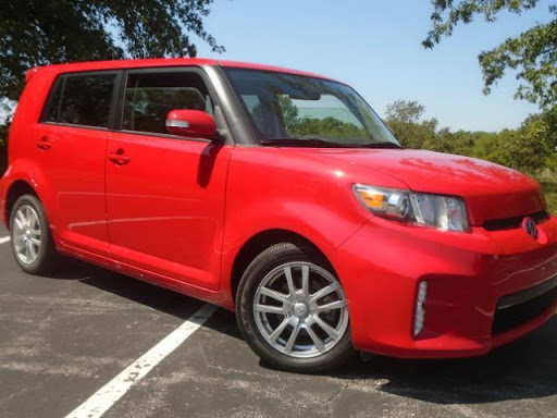 Used Car Dealer «Gladstone Auto Sales», reviews and photos, 7406 N Oak Trafficway, Kansas City, MO 64118, USA