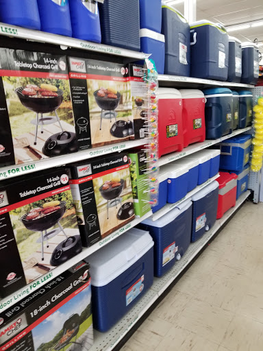 Dollar Store «FAMILY DOLLAR», reviews and photos, 8034 22nd Ave, Kenosha, WI 53143, USA