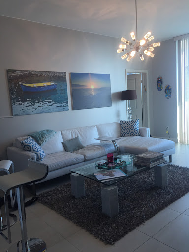 Furniture Store «Wasser Exclusive Furniture», reviews and photos, 19 NE 1st Ave, Hallandale Beach, FL 33009, USA