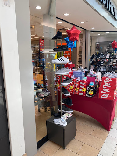 Shoe Store «Tradehome Shoes», reviews and photos, 3301 W Main St, Norman, OK 73072, USA