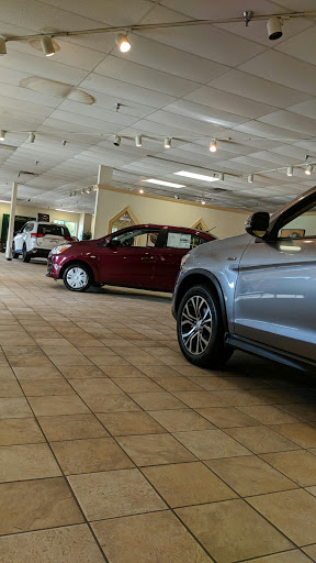 Car Dealer «Rainbow Luxury Imports.», reviews and photos, 1801 N Hwy 190, Covington, LA 70433, USA