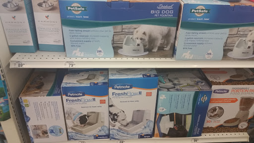 Pet Supply Store «Petco Animal Supplies», reviews and photos, 436 E Rollins Rd, Round Lake Beach, IL 60073, USA