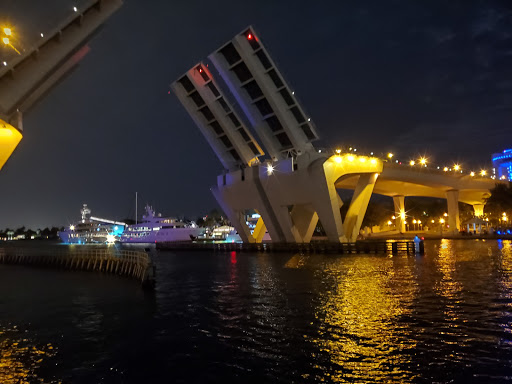 Tourist Attraction «Water Taxi Stop #5», reviews and photos, 1881 SE 17th St, Fort Lauderdale, FL 33316, USA
