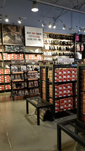 Shoe Store «Vans», reviews and photos, 10600 Quil Ceda Blvd #0660, Tulalip, WA 98271, USA