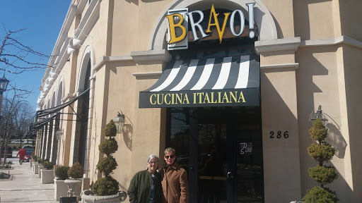 Shopping Mall «Village Of Rochester Hills», reviews and photos, 104 Adams Rd, Rochester, MI 48309, USA