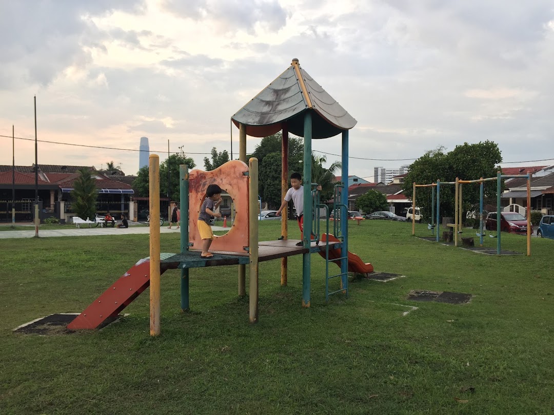 Taman Maju Jaya playground