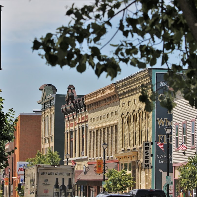 Shoppes On Ml Street Antiques Mall