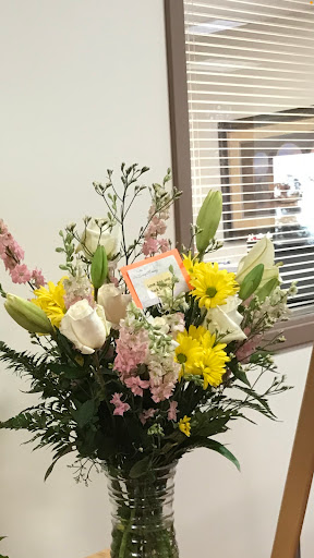 Florist «Hills Floral», reviews and photos, 1166 S Robert St, West St Paul, MN 55118, USA