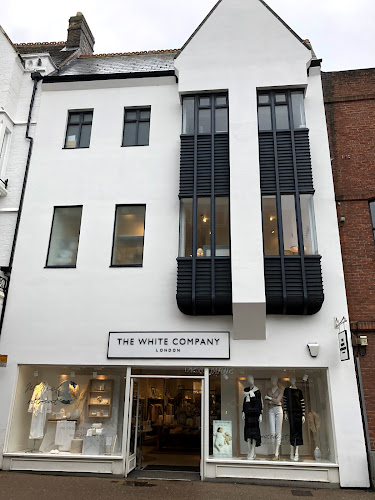 Comments and reviews of The White Company