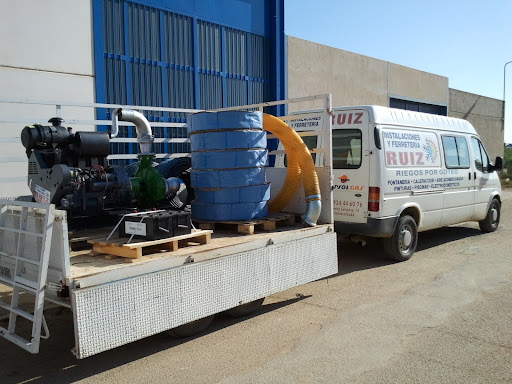 Instalaciones y Ferreteria Ruiz en Valdelacalzada, Badajoz