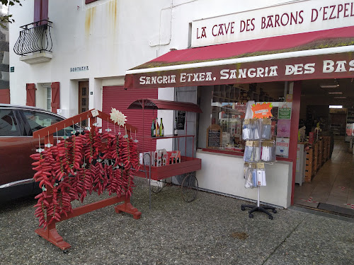 Magasin de vins et spiritueux Lā Cāve Des Bārons D'ezpeletā Espelette