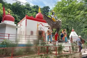 Garud Chatti Temple image