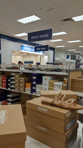 Department Store «Marshalls», reviews and photos, 32 Lyman St, Westborough, MA 01581, USA